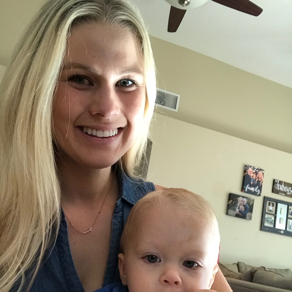 Meet your Posher, Caitlin